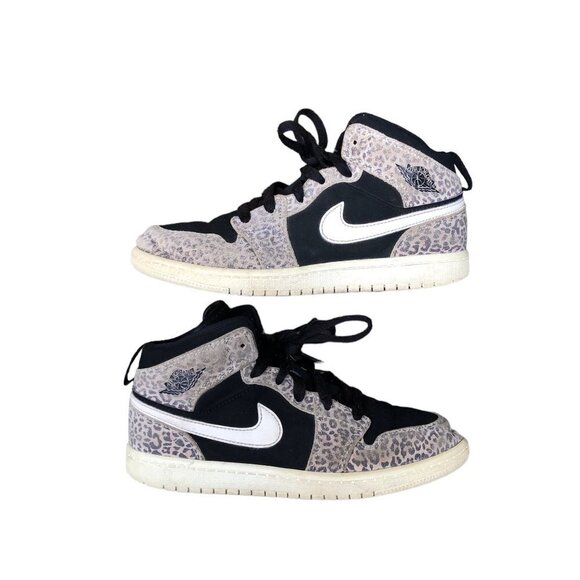 2019 Nike Air Jordan 1 Mid 'Cheetah' Size 3 - Picture 4 of 8